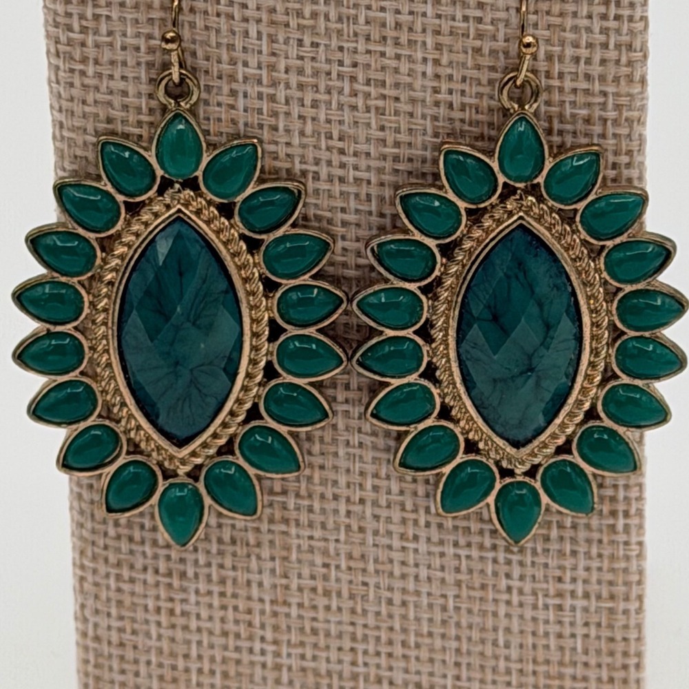 Large Green Faux Stone Sunburst Earrings Gold Tone Floral Boho Dangle Faceted
